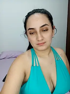 Angeelus2 online show from October 12, 2025, 7:04 pm