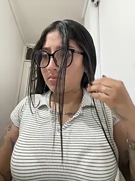 croftsmila online show from October 4, 2025, 11:50 pm