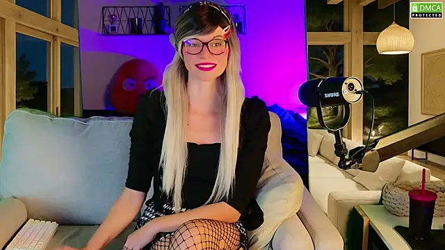 Kittychatte online show from October 2, 2025, 8:01 pm