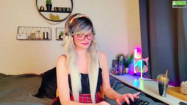 Kittychatte online show from March 3, 2025, 8:54 pm