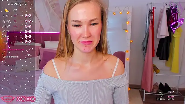 EvaOrion online show from December 3, 2024, 2:44 pm