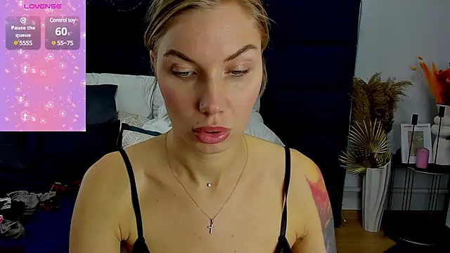 EvaOrion online show from March 16, 2025, 11:16 am