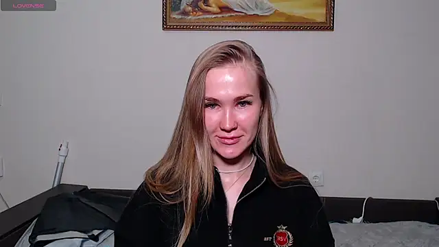 EvaOrion online show from December 25, 2024, 5:26 pm