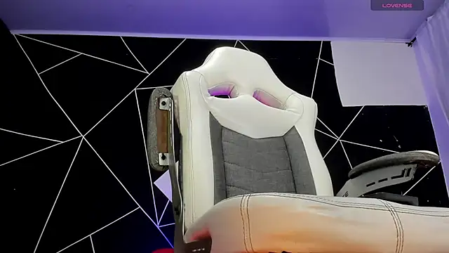 farichell online show from February 5, 2025, 11:39 pm