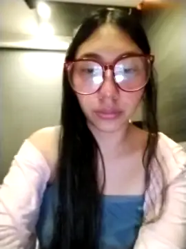 Umaru uwu online show from April 15, 2026, 4:29 am