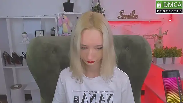 Katia Kim online show from October 10, 2025, 5:30 am