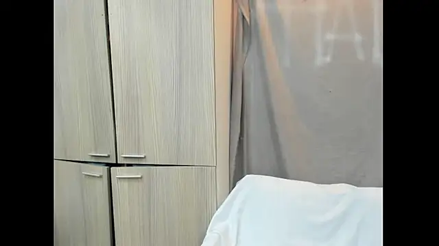 Mhelanny2 online show from October 19, 2025, 7:16 pm