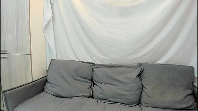 Mhelanny2 online show from January 17, 2026, 3:04 pm