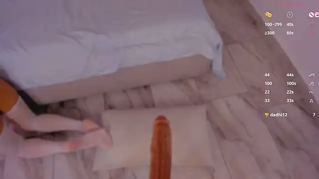 luisah  online show from September 30, 2025, 8:26 pm