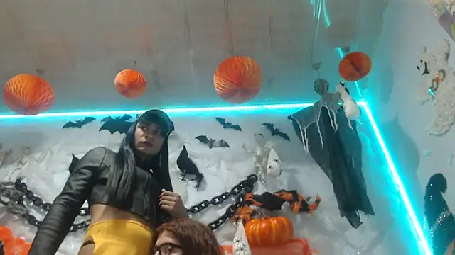 Snapshot of latintransbigcum chatting on November 24, 2025, 3:34 pm latintransbigcum online show from November 24, 2025, 3:34 pm