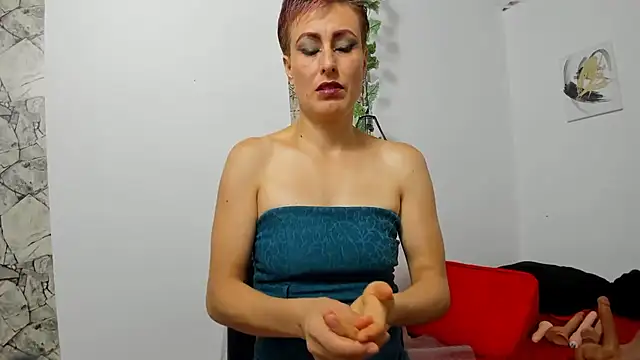 yasmin goldenst online show from February 19, 2025, 7:48 pm