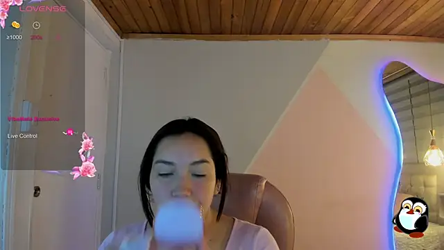 Snapshot of cristal__hot_1 chatting on July 18, 2026, 5:05 am cristal hot 1 online show from July 18, 2026, 5:05 am
