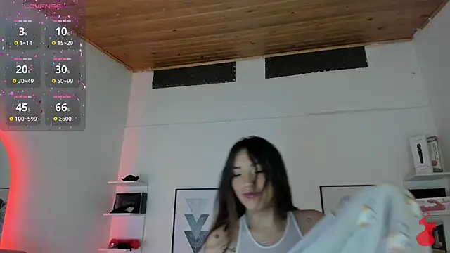 cristal  hot 1 online show from March 15, 2025, 10:13 am