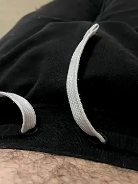 Snapshot of MoochedTape chatting on October 8, 2025, 9:48 pm MoochedTape online show from October 8, 2025, 9:48 pm