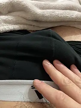 Snapshot of MoochedTape chatting on September 28, 2025, 8:32 am MoochedTape online show from September 28, 2025, 8:32 am