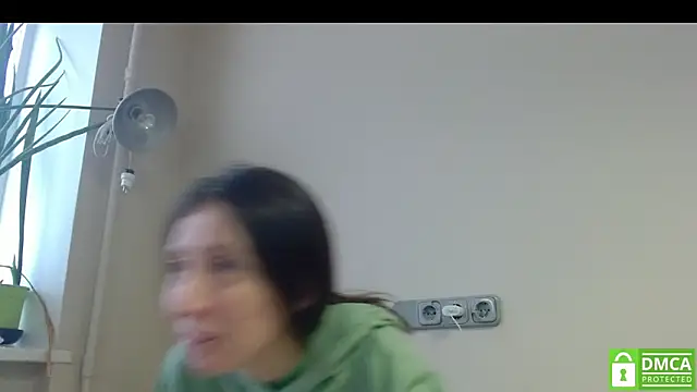 Sophi Cute online show from November 13, 2025, 12:09 pm