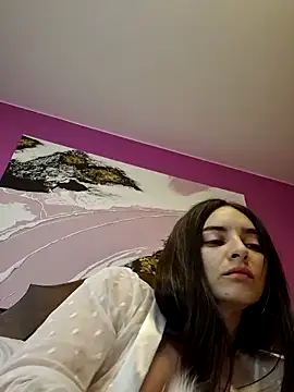 Sam Sara online show from April 18, 2026, 2:47 am