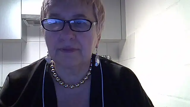 Snapshot of SweetCherry27 chatting on January 18, 2026, 7:23 am SweetCherry27 online show from January 18, 2026, 7:23 am