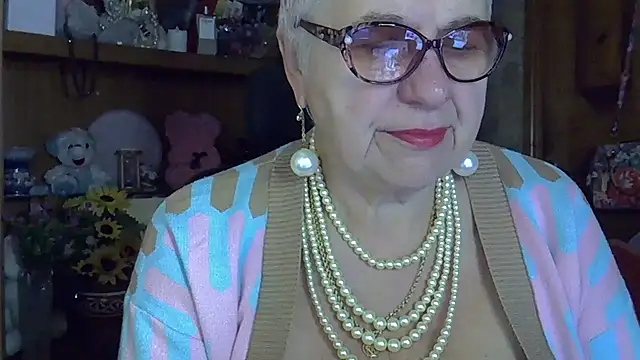 SweetCherry27 online show from October 17, 2025, 5:11 am