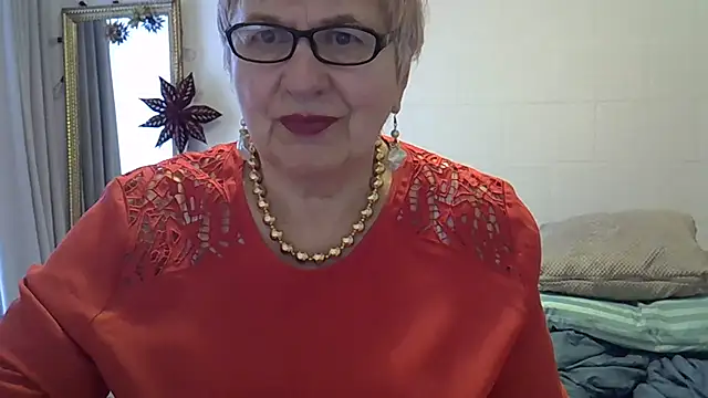 Snapshot of SweetCherry27 chatting on February 17, 2026, 7:05 am SweetCherry27 online show from February 17, 2026, 7:05 am