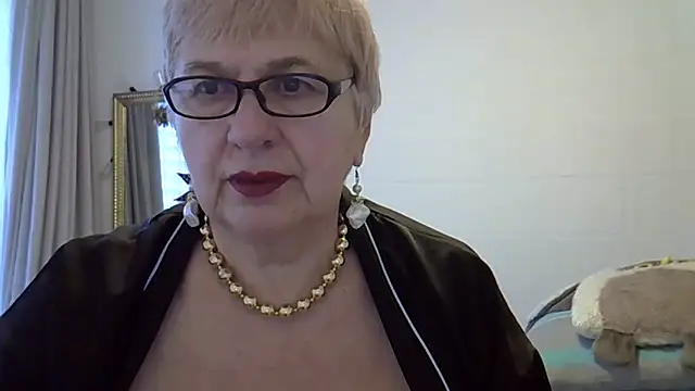 Snapshot of SweetCherry27 chatting on February 6, 2026, 9:38 am SweetCherry27 online show from February 6, 2026, 9:38 am