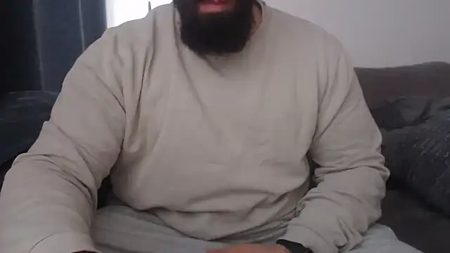 hugemachohandsome online show from February 3, 2026, 9:03 am