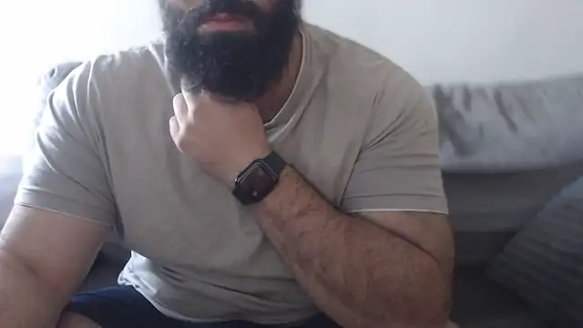 hugemachohandsome online show from May 28, 2026, 5:37 am