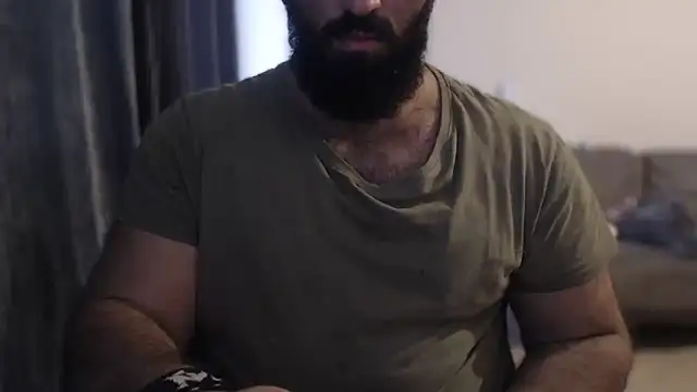 hugemachohandsome online show from November 2, 2025, 7:46 am