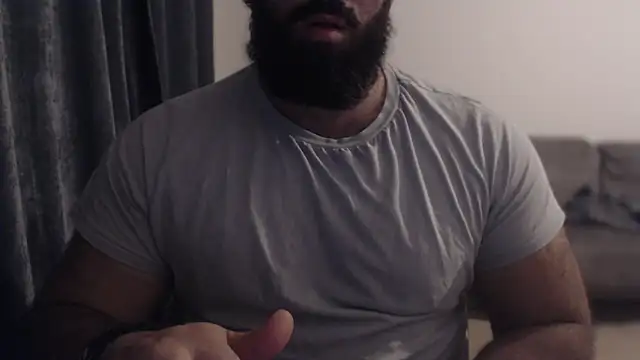 hugemachohandsome online show from October 14, 2025, 9:47 pm