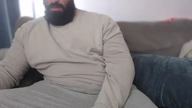 hugemachohandsome online show from December 21, 2025, 10:50 am