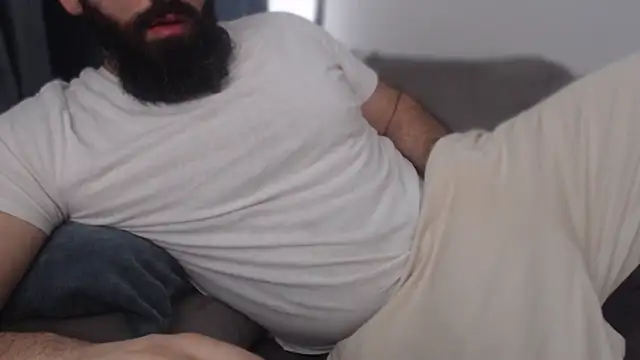 hugemachohandsome online show from February 8, 2026, 9:51 am