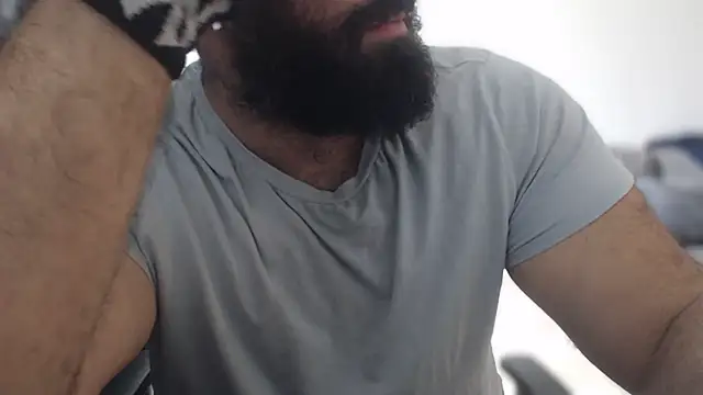 hugemachohandsome online show from October 4, 2025, 8:49 am