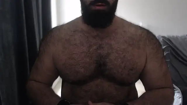 hugemachohandsome online show from October 8, 2025, 8:38 am