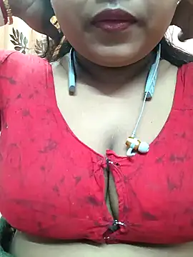 Sophiaboudi online show from January 11, 2025, 5:40 pm