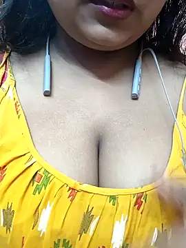 Sophiaboudi online show from January 10, 2025, 5:24 pm