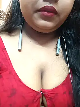 Sophiaboudi online show from January 17, 2025, 6:02 pm