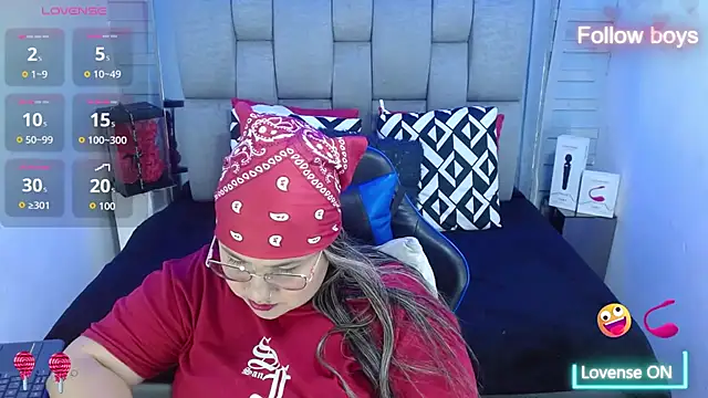 evelin zaens online show from October 16, 2025, 4:21 am