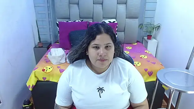 evelin zaens online show from April 1, 2026, 4:14 am