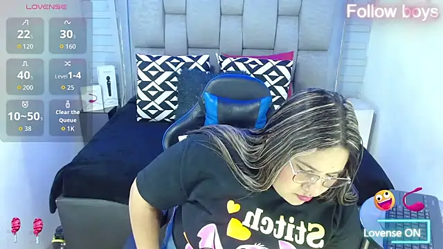 evelin zaens online show from October 5, 2025, 4:14 am