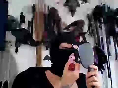 FeticheMacabre online show from April 17, 2026, 4:43 pm