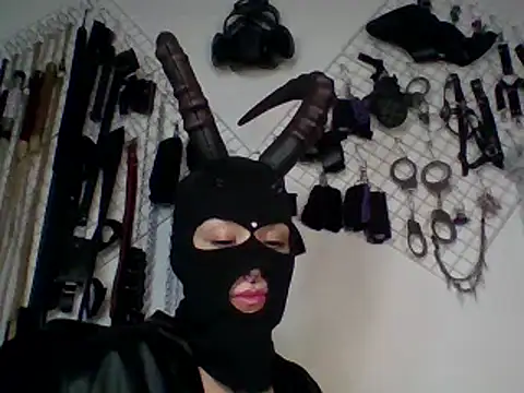 FeticheMacabre online show from January 4, 2025, 2:03 am