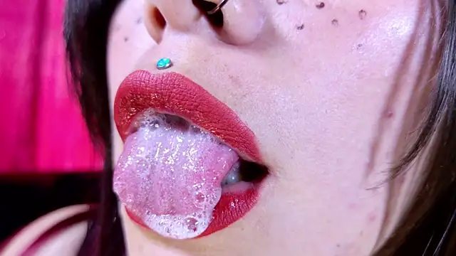 Snapshot of _kalypso_ chatting on December 21, 2025, 6:20 pm kalypso online show from December 21, 2025, 6:20 pm