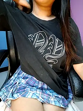 Snapshot of Aditi_1 chatting on September 21, 2025, 2:33 pm Aditi 1 online show from September 21, 2025, 2:33 pm