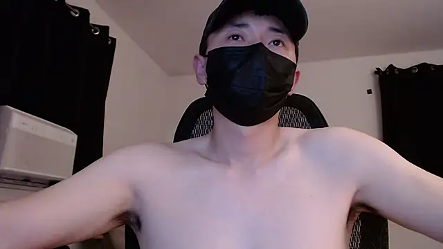 twbobo00715 online show from October 13, 2025, 10:43 pm