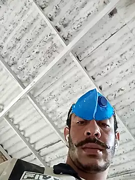 MachoScorpionCaralho online show from March 19, 2025, 1:29 pm