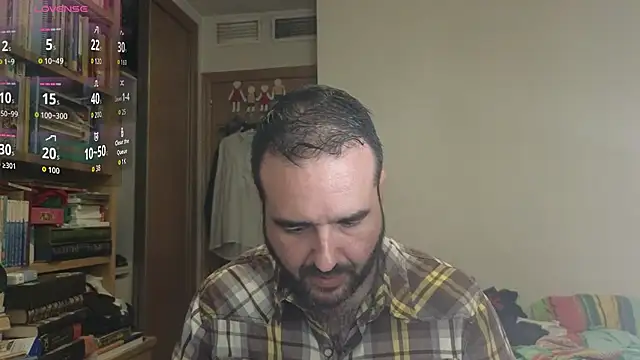 curiosillo83 online show from October 10, 2025, 1:56 pm