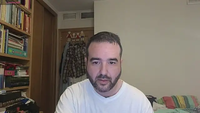 curiosillo83 online show from October 5, 2025, 4:53 pm