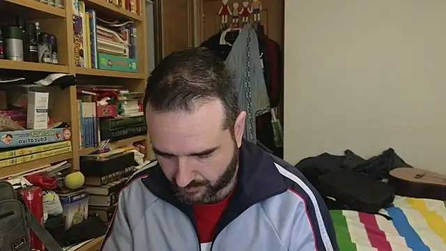 curiosillo83 online show from April 8, 2026, 9:11 am