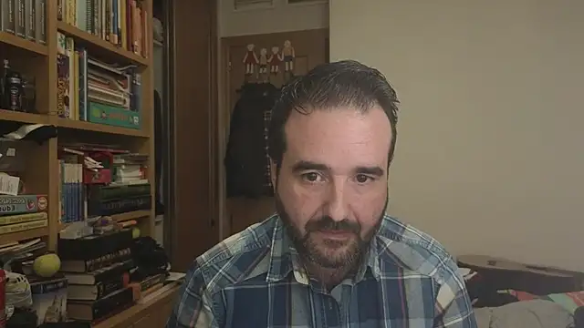 curiosillo83 online show from December 15, 2025, 12:16 am