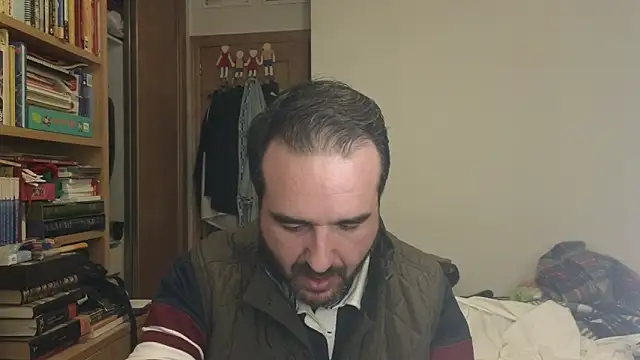 curiosillo83 online show from December 4, 2025, 7:24 pm